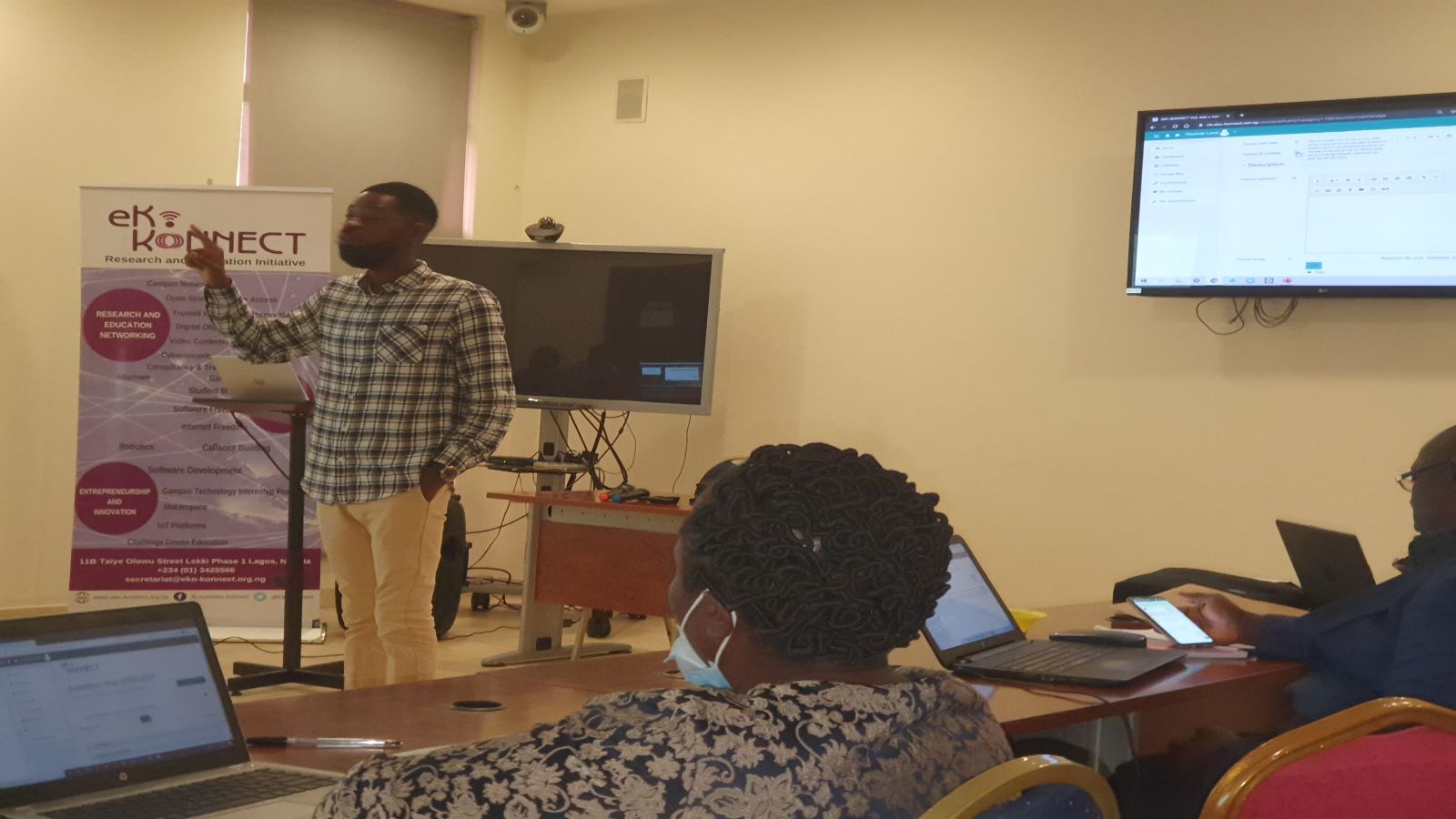 E-Learning Training For Distance Learning Institute Concludes